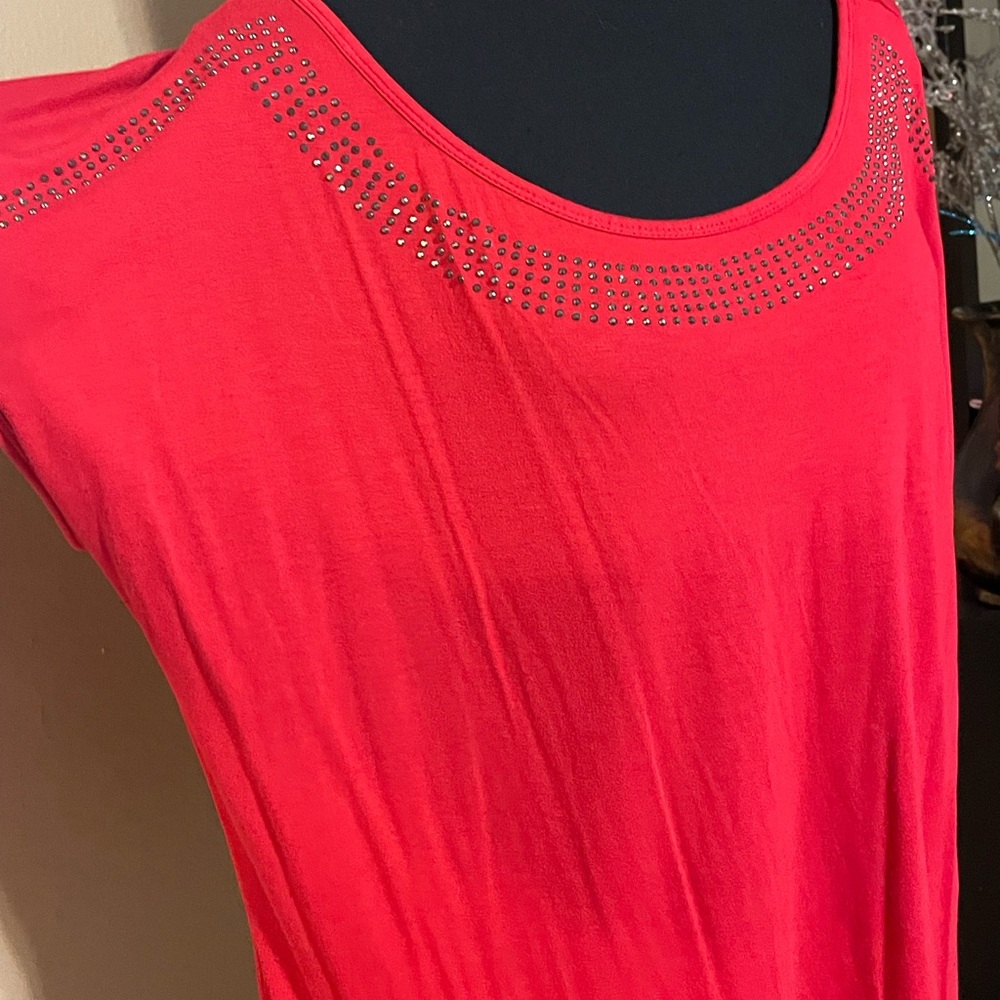 Red Blouse - Picture 4 of 4